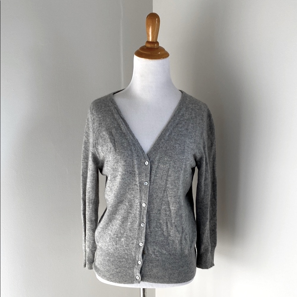 Lord and Taylor 100% 2-Ply Cashmere Cardigan Sweater with 3/4 Sleeves Sz Medium